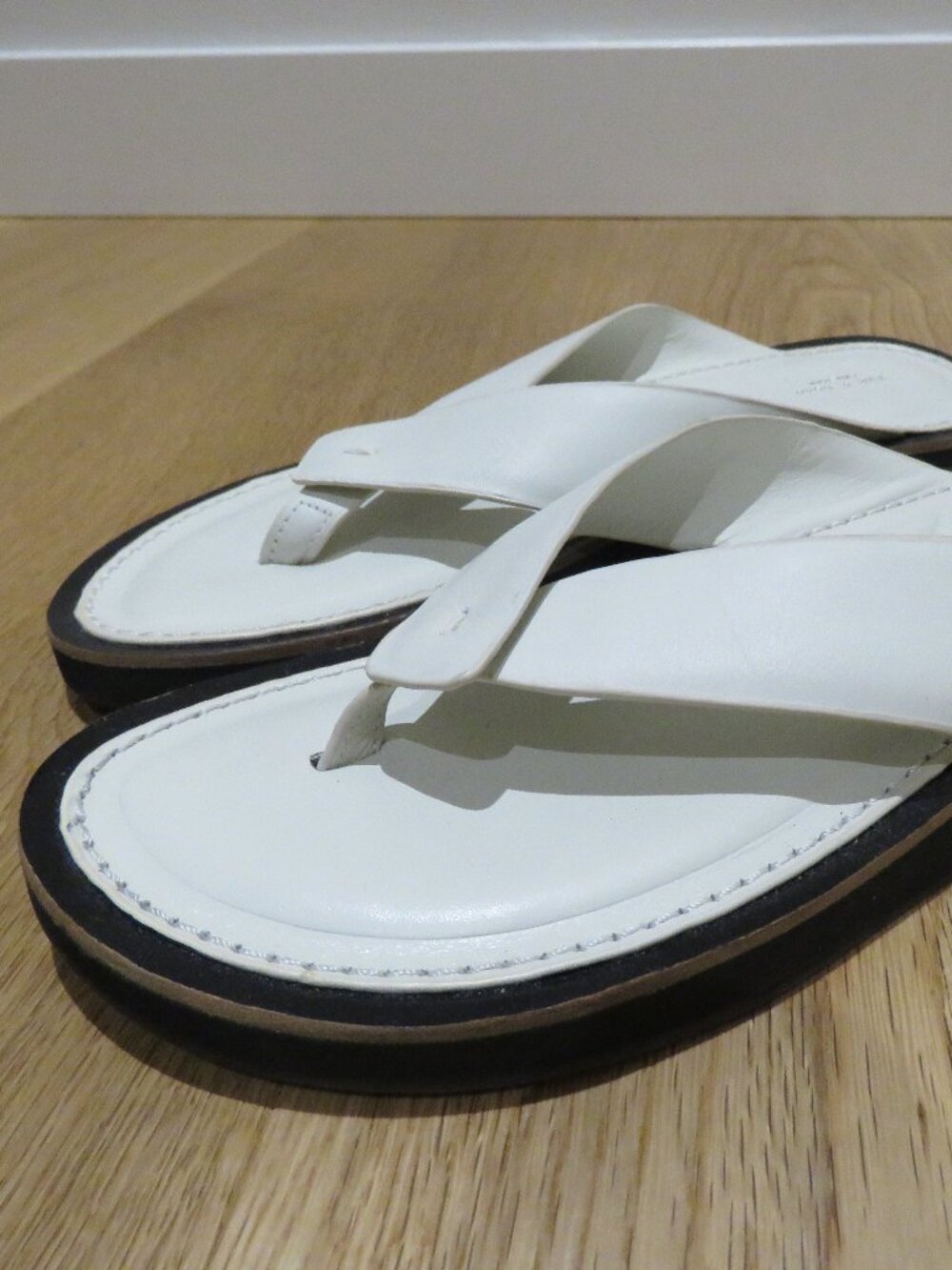 RAG & BONE Parker Thong Sandal Shoe Antique White US 6.5 Minimalist Quiet Luxury - Picture 2 of 11